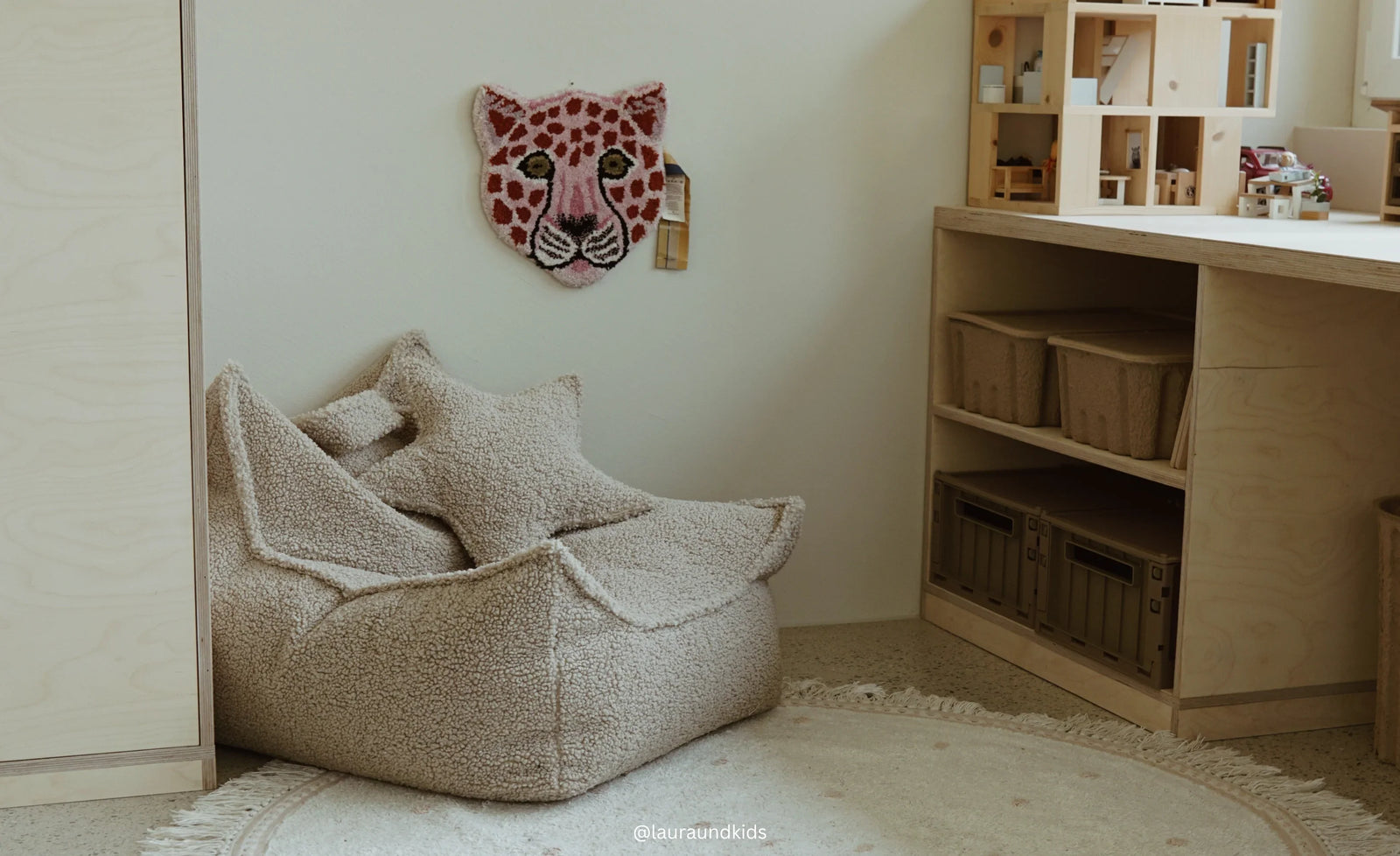 Poufs, canapés et matelas de jeu