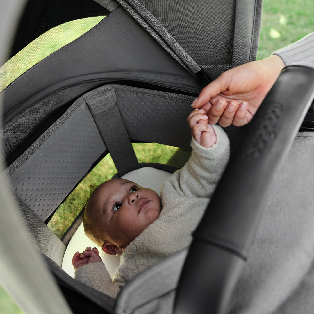 Bugaboo  Fox 5 Renew Essentials Bundle  Moon Grey /Gestell Black