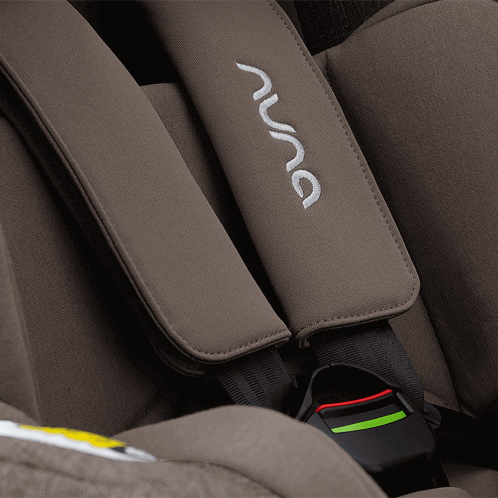 Nuna Todl Next Gurtsystem und Gurtverschluss in Farbe Chestnut 