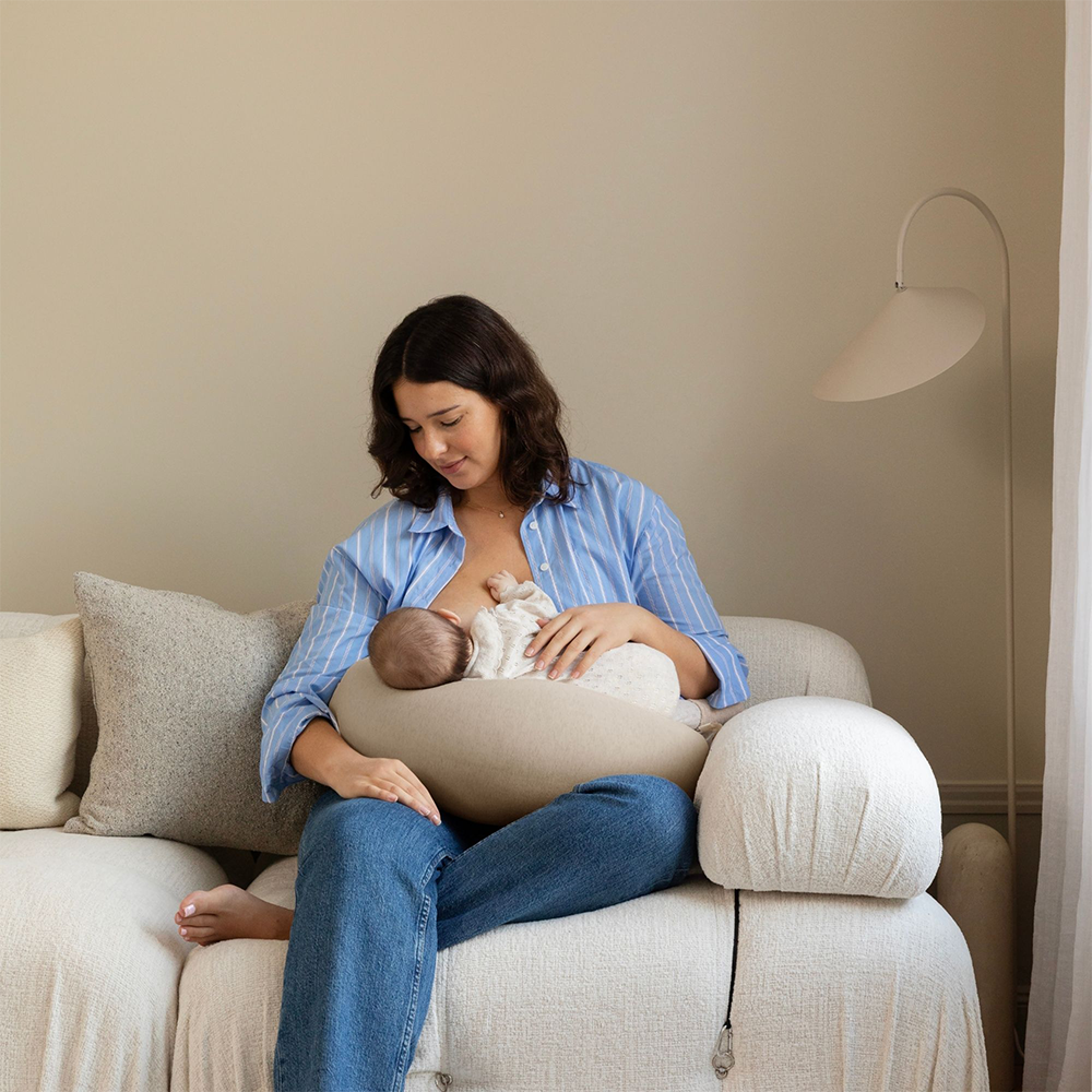 Bbhugme Nursing Pillow Seashell Beige