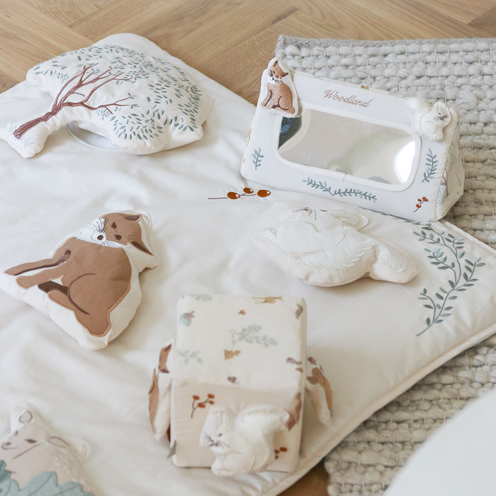 Cam Cam Copenhagen Activity-Spiegel 'Tummy Time' Woodland - Online MY SNOWFLAKE