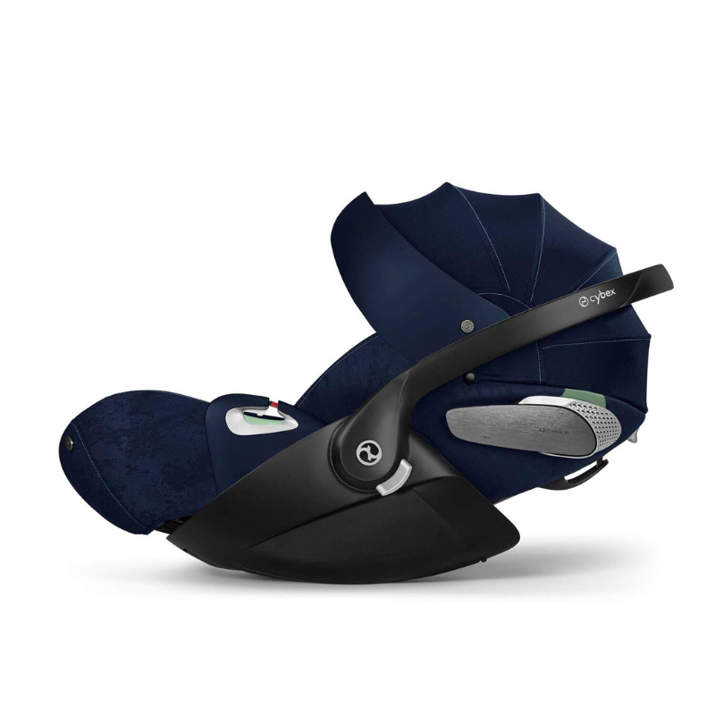 Cybex Cloud T i-Size Plus Babyschale Rebellious Luxury Denim Blue