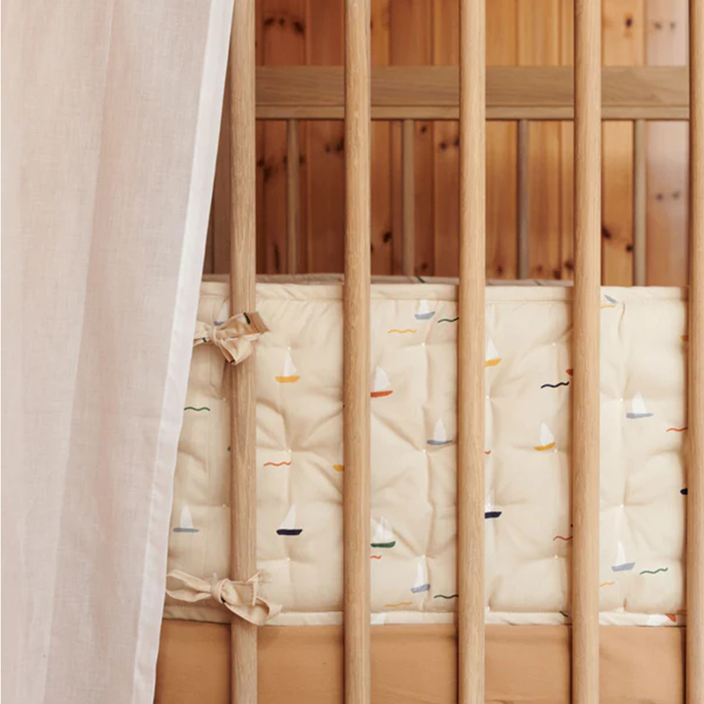 Dear April Bettnestchen 'Nori' Pond Boats