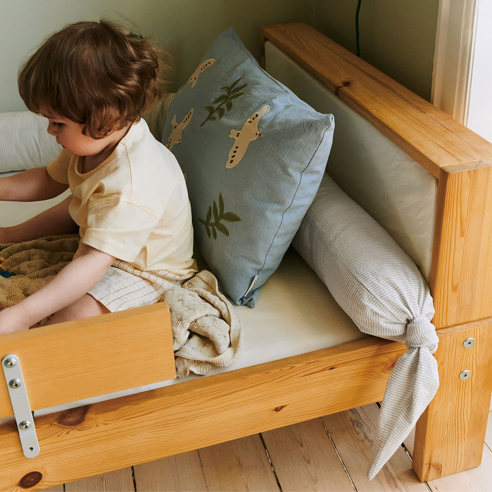 Dear April Bettschlange 'Skye' Dew Stripe