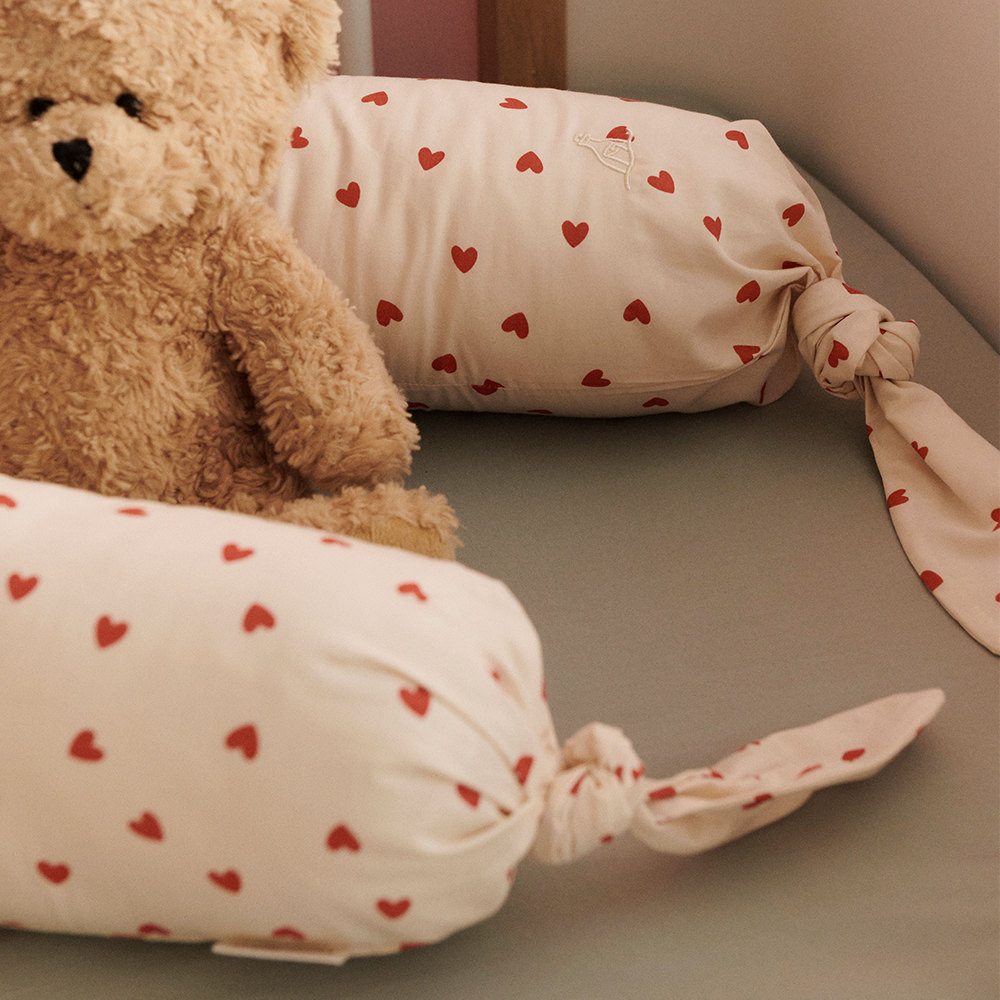 Dear April Bettschlange 'Skye' Little Love