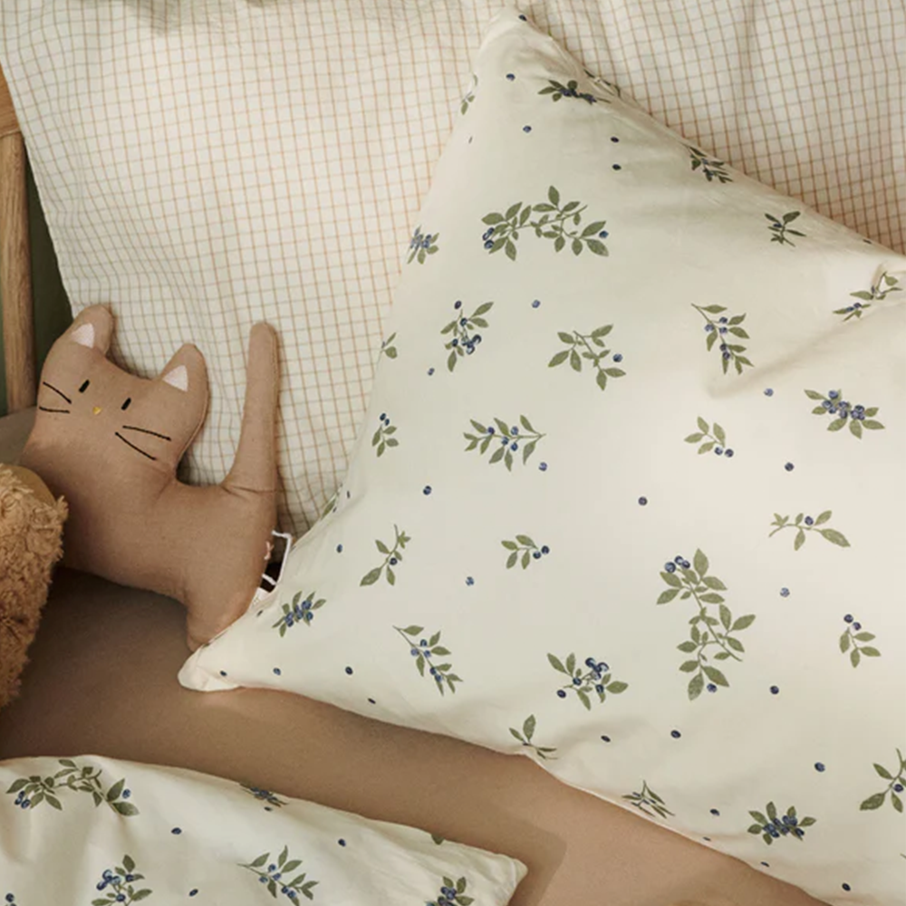 Dear April Junior Bettwäsche 'Joha' 100 x 135 cm Blueberries