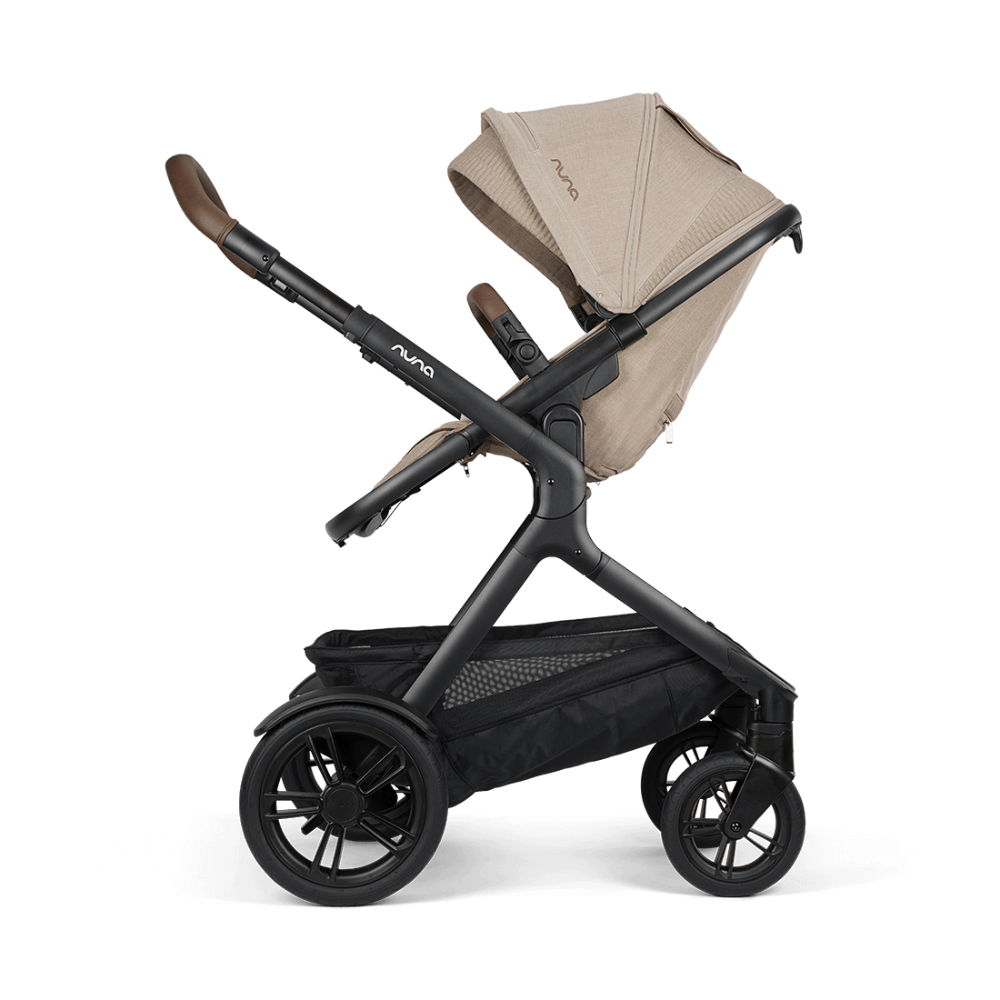 NUNA Demi Next Cosmopolitan avec planche à roulettes intégrée