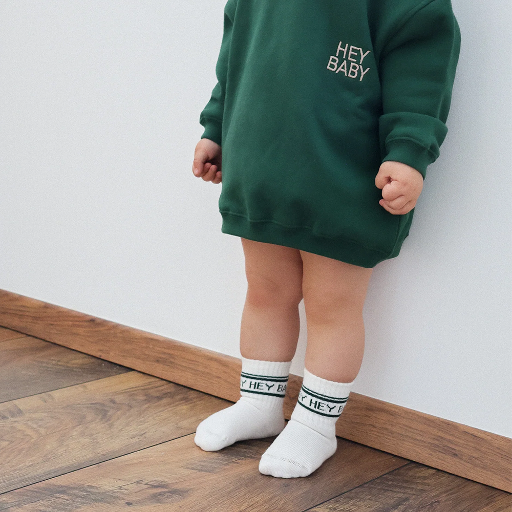 Famvibes Baby Socken &#39;Hey Baby&#39; Grün