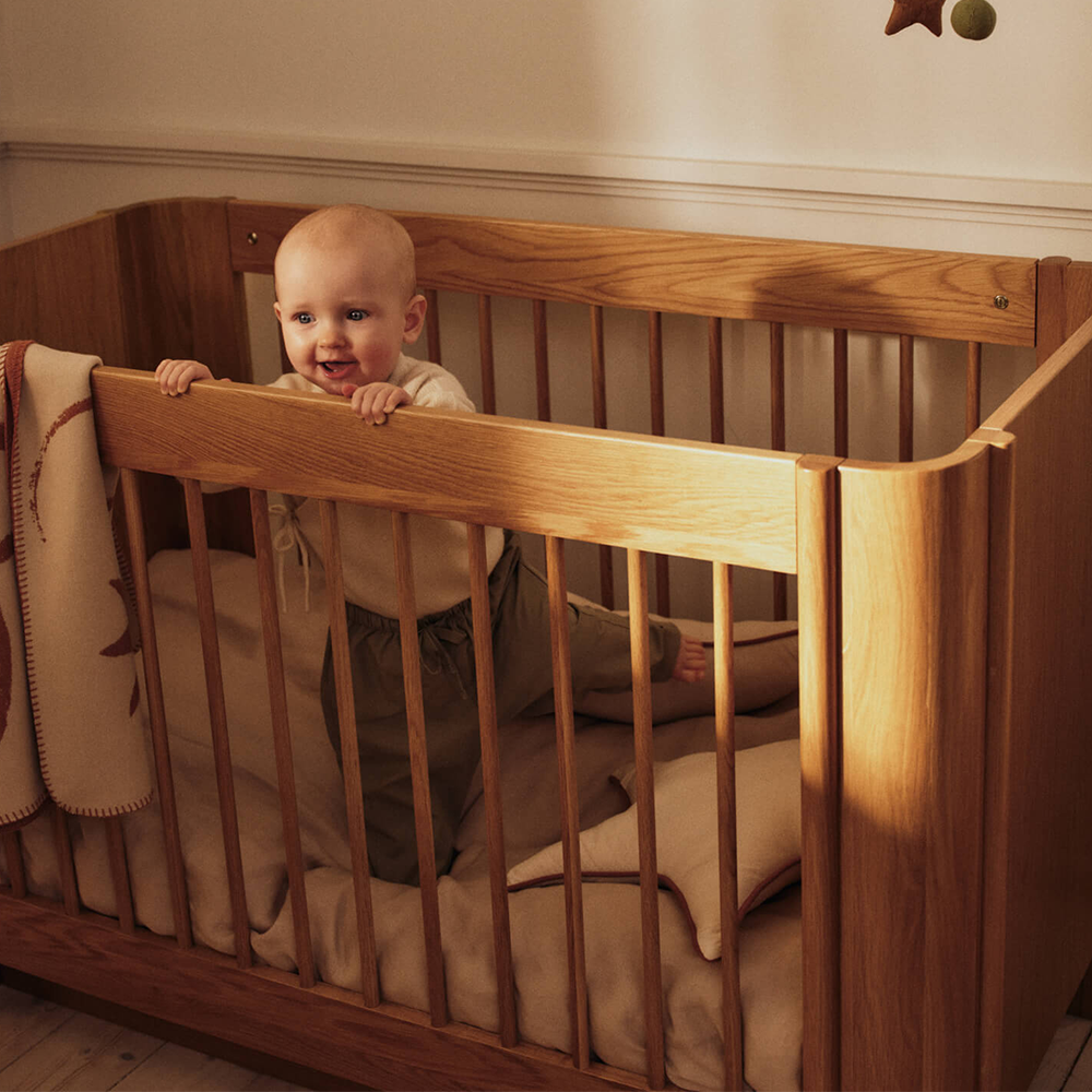 Ferm Living Babybett 60 x 120 Tilu