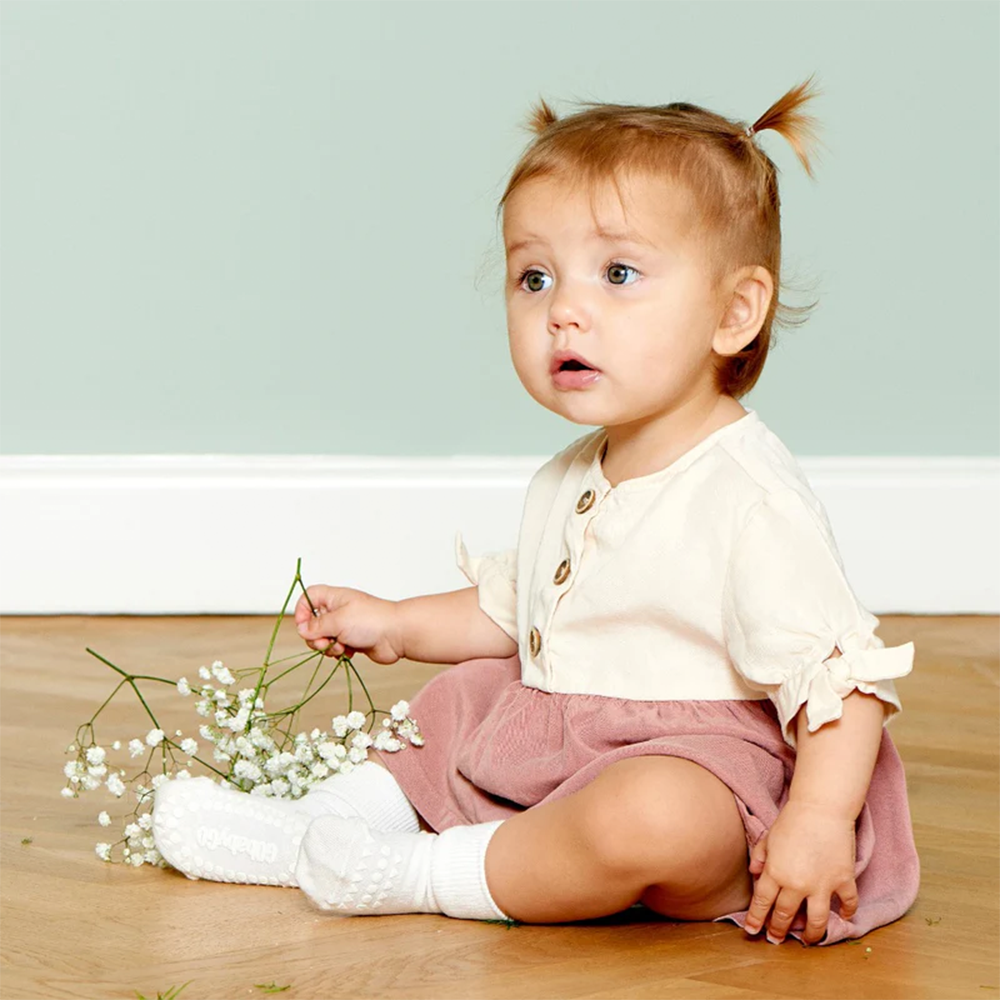 GoBabyGo Rutschfeste Grip-Socken aus Bambus Off White - Online MY SNOWFLAKE