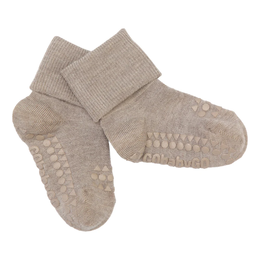 GoBabyGo Rutschfeste Grip-Socken aus Bambus Sand - Online MY SNOWFLAKE