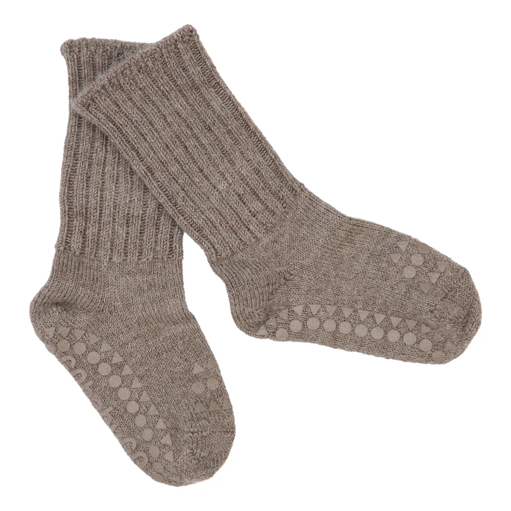 GoBabyGo Rutschfeste Grip-Socken aus Alpakawolle Walnut - Online MY SNOWFLAKE