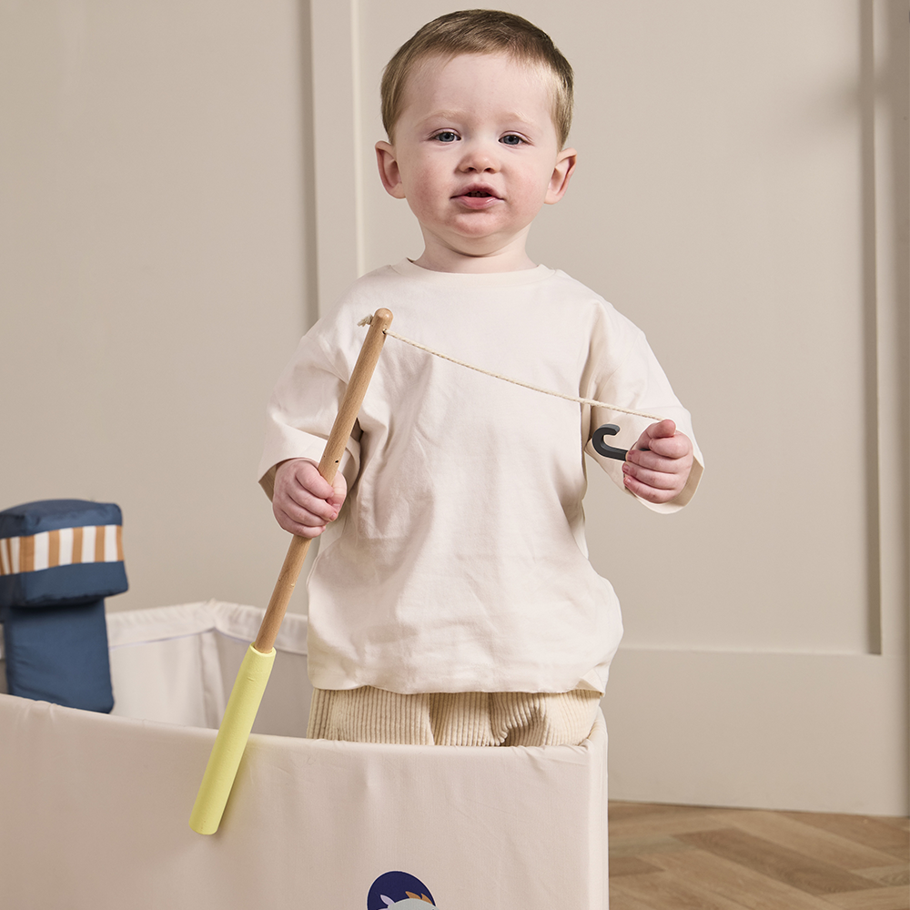 Kids Concept Fischerboot aus Stoff mit Angelset