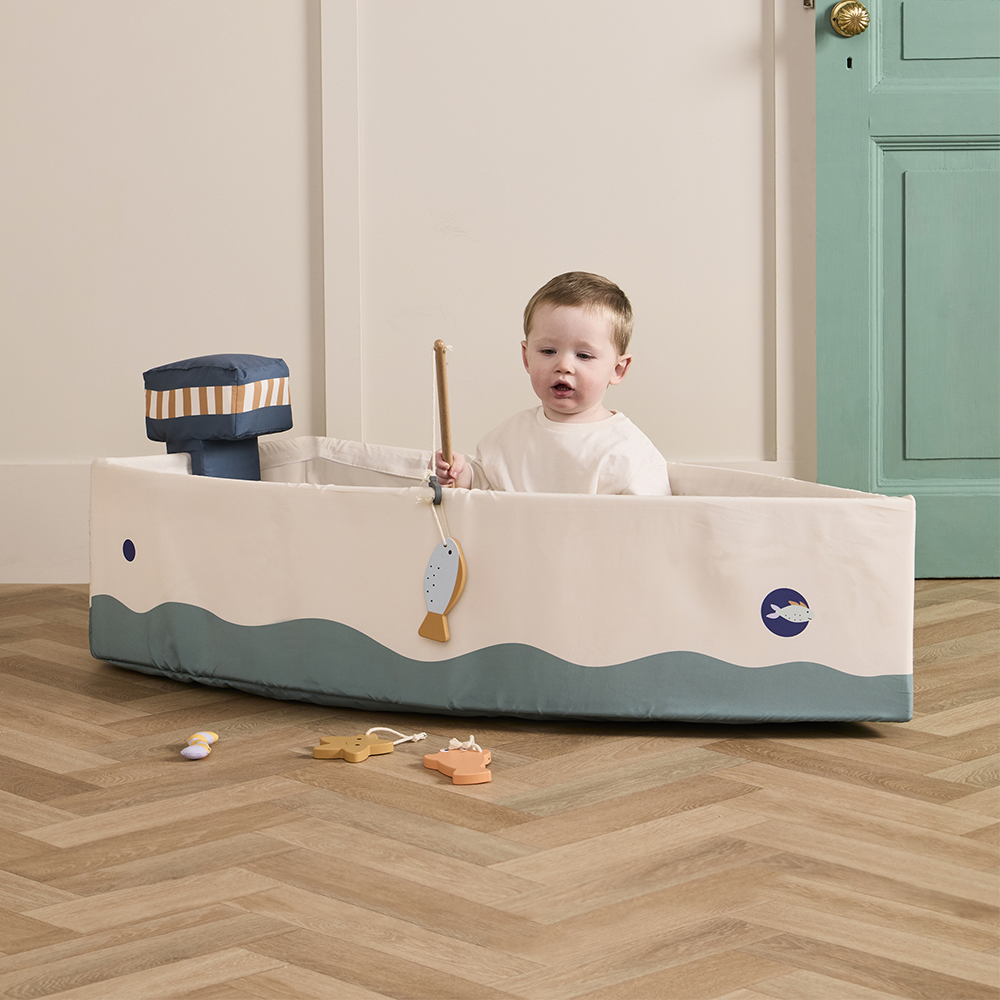 Kids Concept Fischerboot aus Stoff mit Angelset