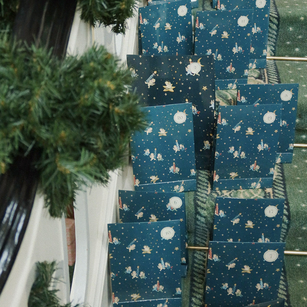 Konges Sløjd Adventskalender mit 24 Überraschungen Blue