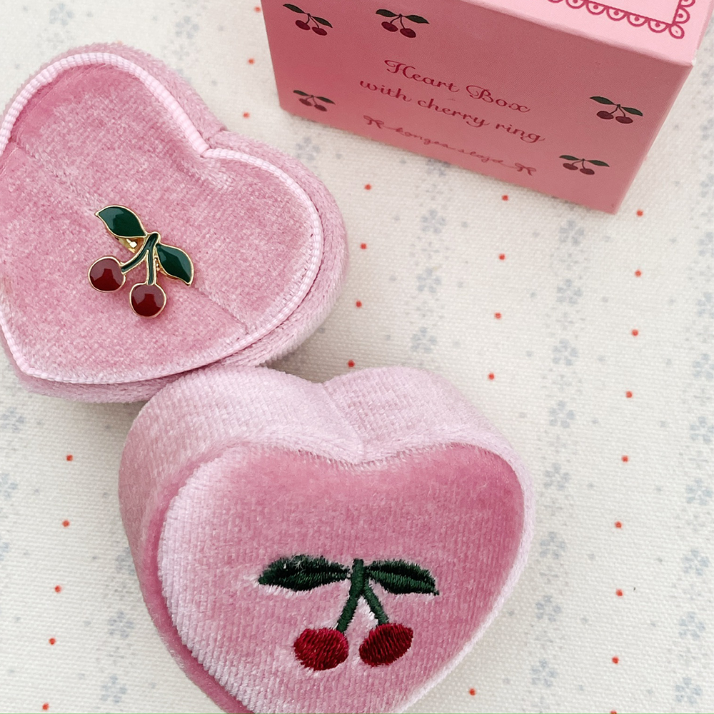 Konges Sløjd Ring mit Schatulle 'Love Rings' Cherry