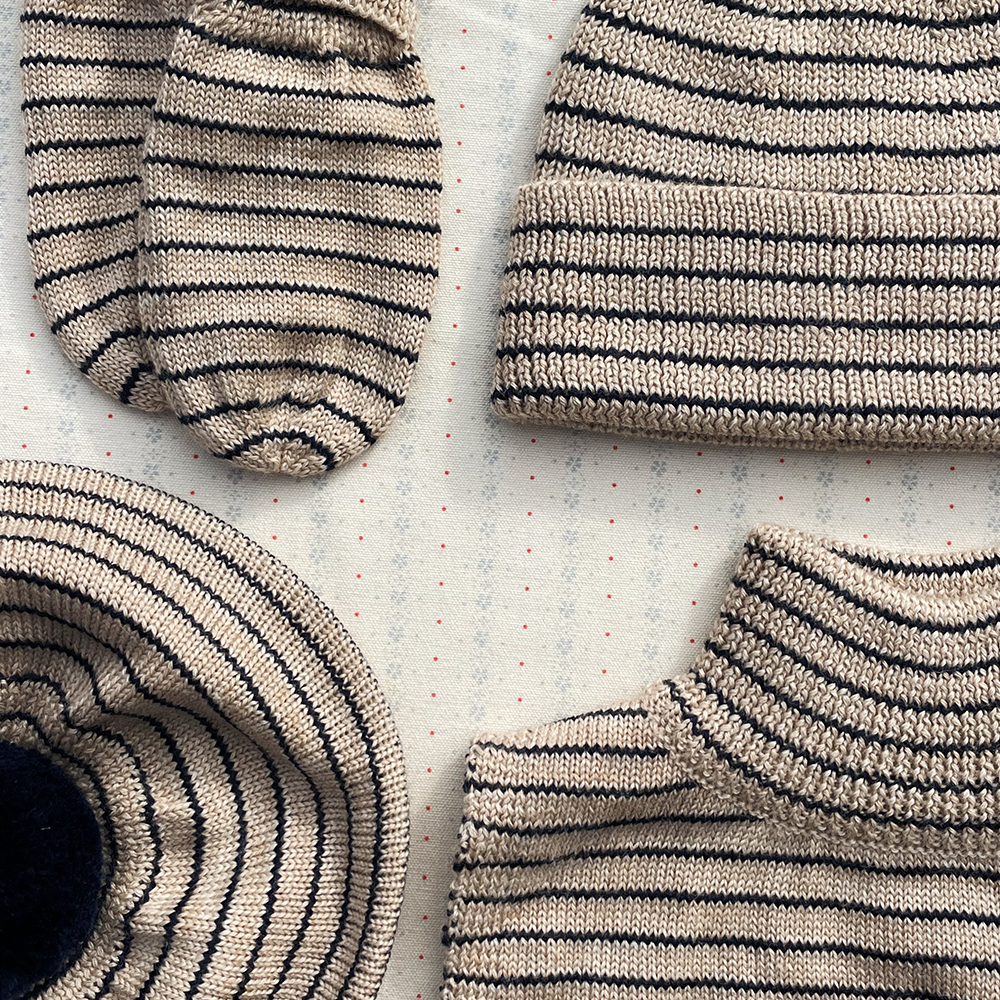 Konges Sløjd Halswärmer &#39;Louli&#39; Stripe Bluie