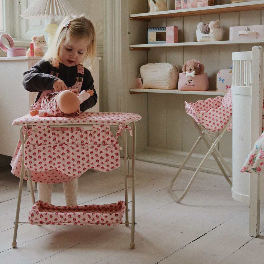 Konges Sløjd Puppen Wickeltisch Rosie Rose