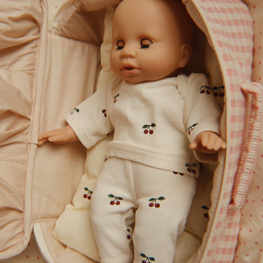 Konges Sløjd  Puppe mit viel Zubehör 'Baby Doll Nursery Suitcase' Pink Check