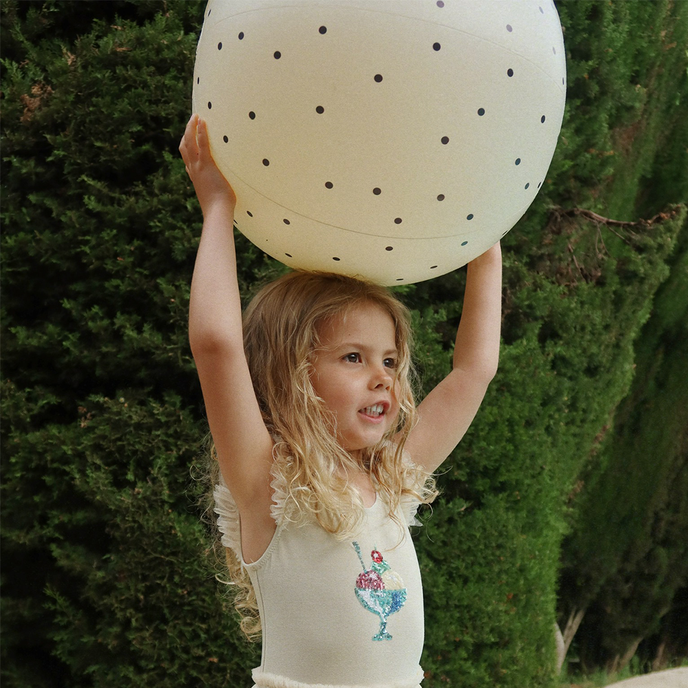 Konges Sløjd  Aufblasbarer Strandball Navy Dots