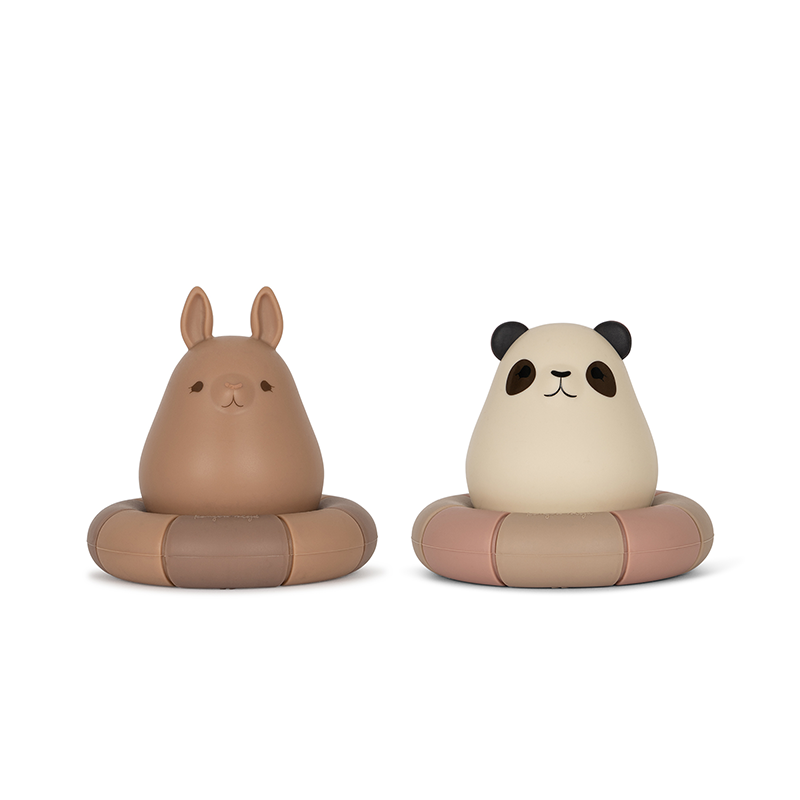 Konges Slojd Badespielzeug 2er-Set Panda und Hase in der Farbe Blush Mix.
