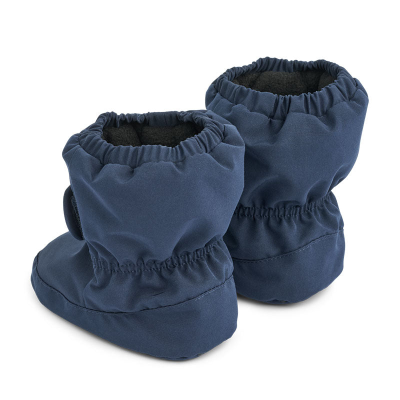 Rückansicht der warmen Schnee-Stiefelchen &quot;Heather&quot; für Babys – in schönem Navy Blau von Liewood