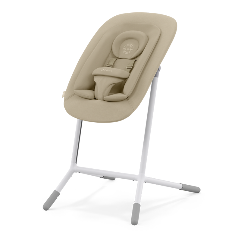 Cybex Lemo Hochstuhl in der Farbe Sand White. 