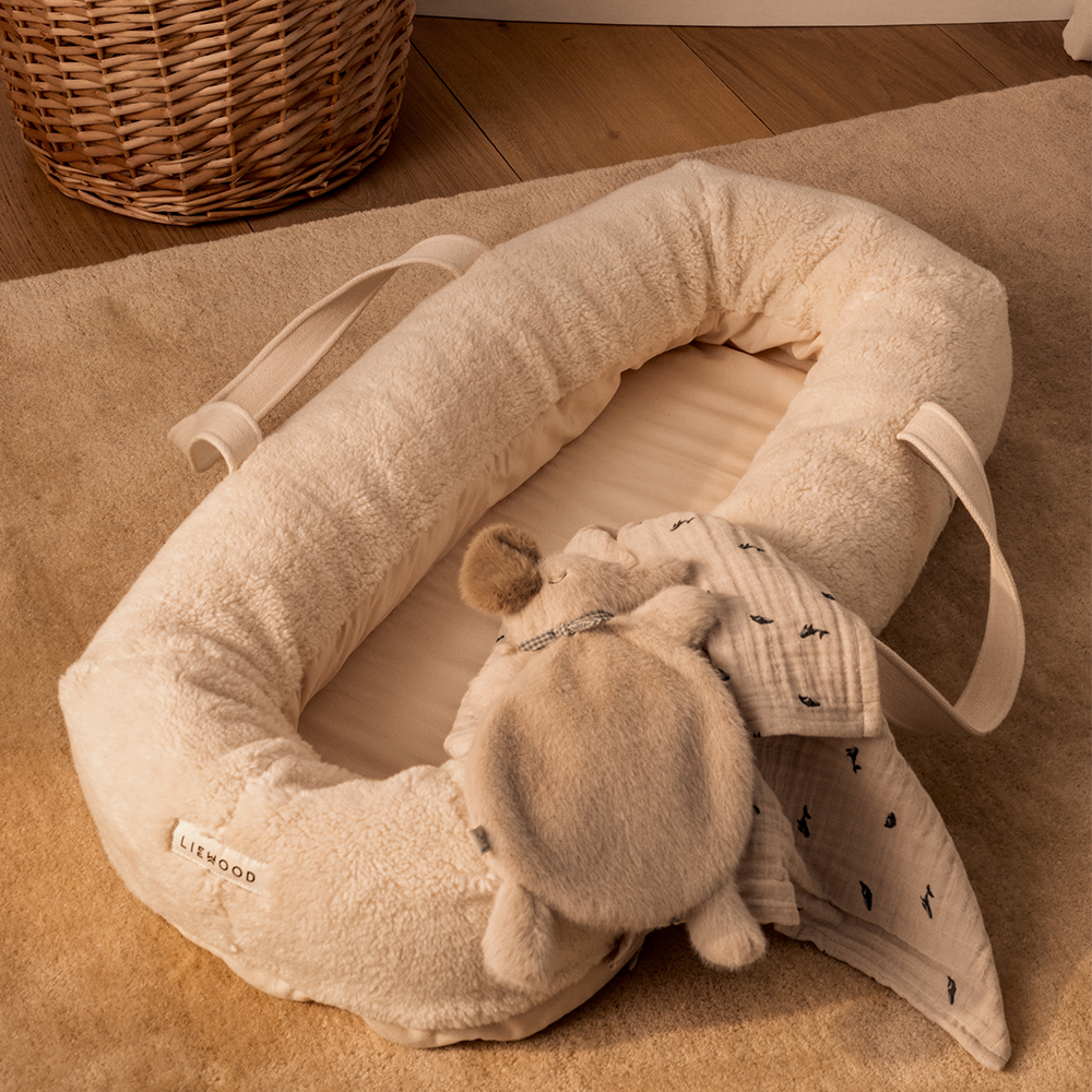 Liewood Babynest 'Gro Pile' Sandy