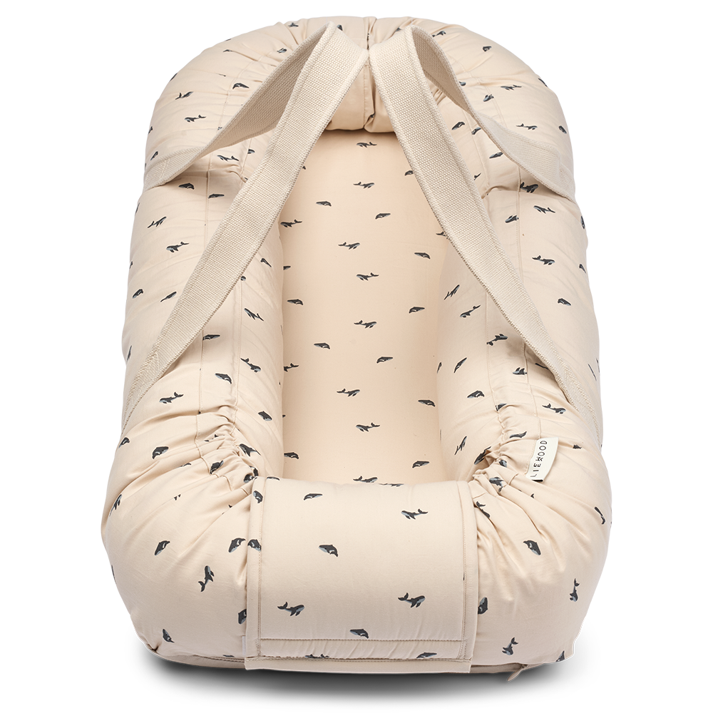Liewood Babynest &#39;Gro&#39; Mini Whale