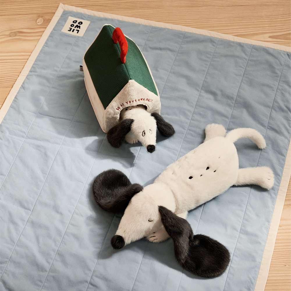 Liewood Kuscheltier Hund mit Hundehaus 'Dakota' Sandy