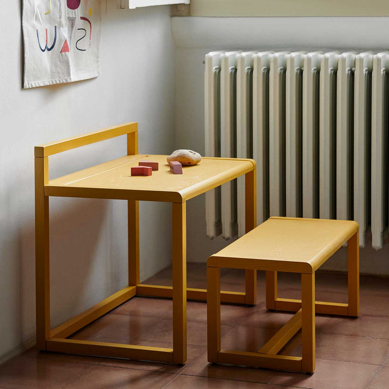 Kinderschreibtisch in Gelb von Ferm Living