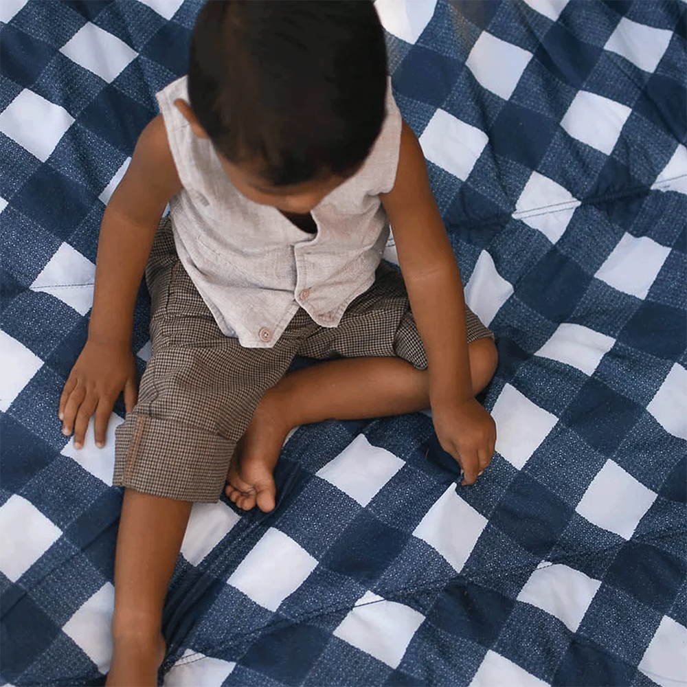 Little Unicorn  Picknickdecke  Navy Plaid