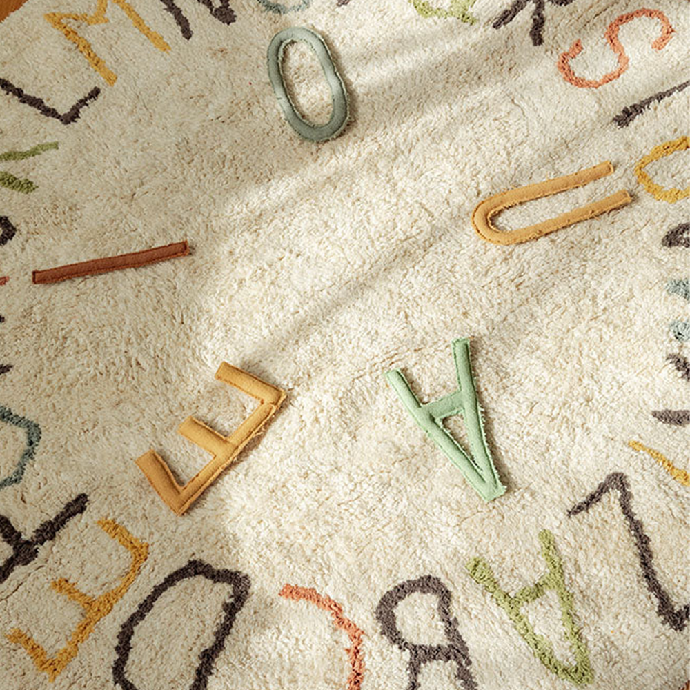 Lorena Canals waschbarer Baumwollteppich &#39;Color and Letters&#39; ABC