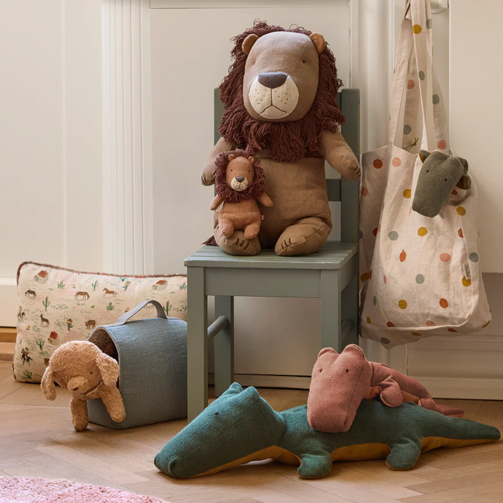 Maileg Pet Carrier Dusty Blue