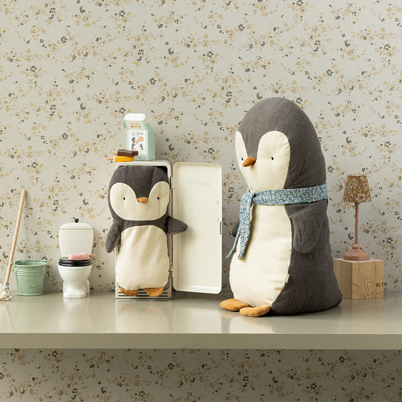 Maileg Penguin Medium