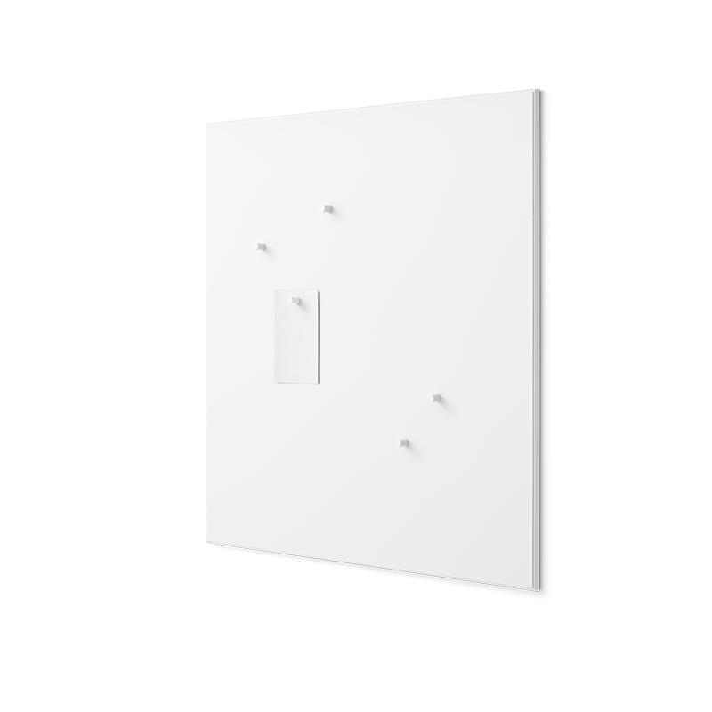 Magnettafel in Weiss mit 5 passenden Magneten von Montana. 