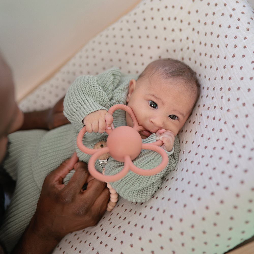 Mushie Beissring mit Rassel 'Daisy' Dusty Rose - Online MY SNOWFLAKE