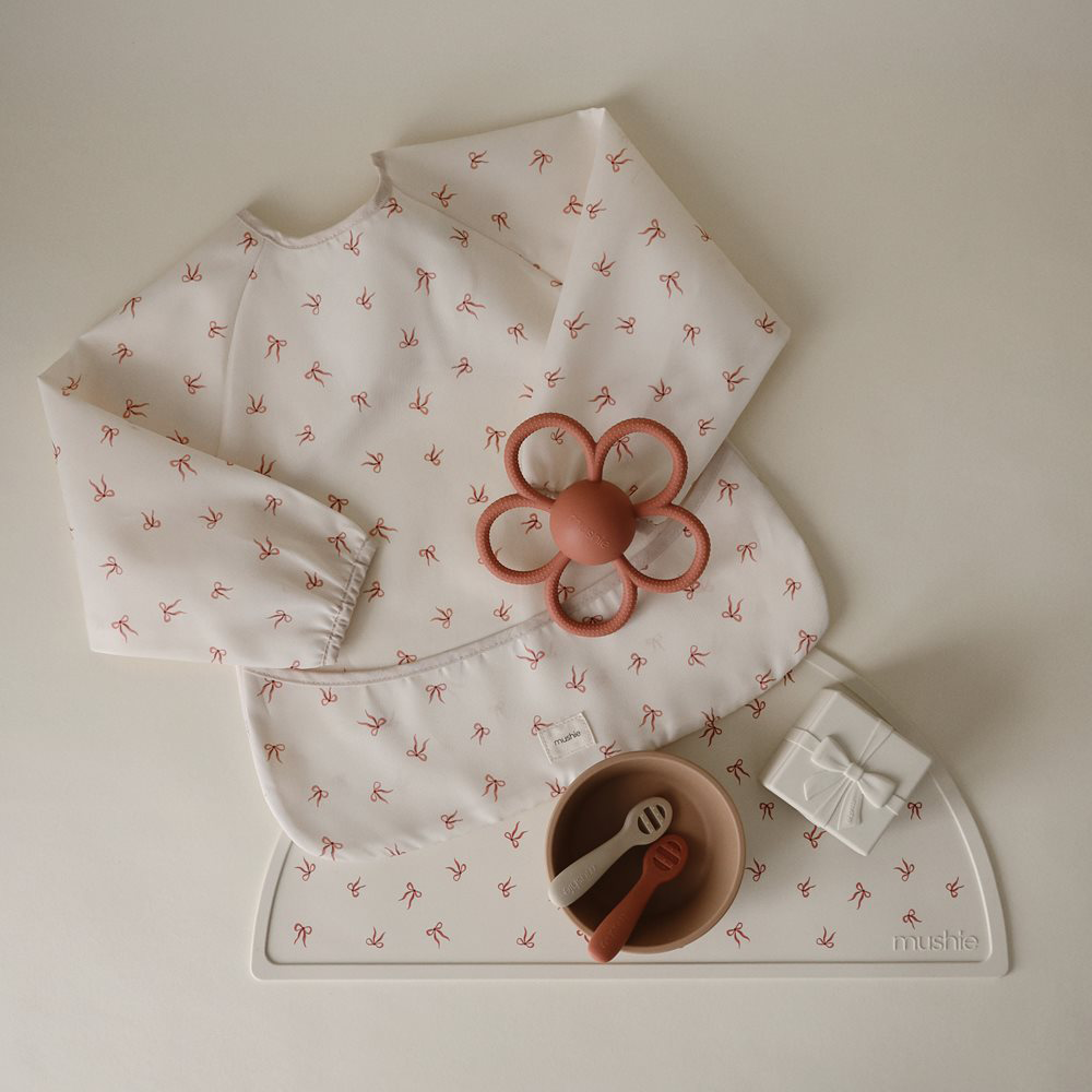 Mushie Langarm Lätzchen Bows