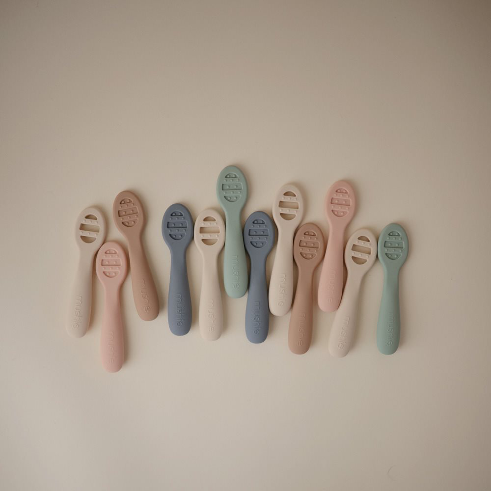 Mushie  erstes Baby Löffel 2er Set   Cambridge Blue/Shifting Sand - Online MY SNOWFLAKE