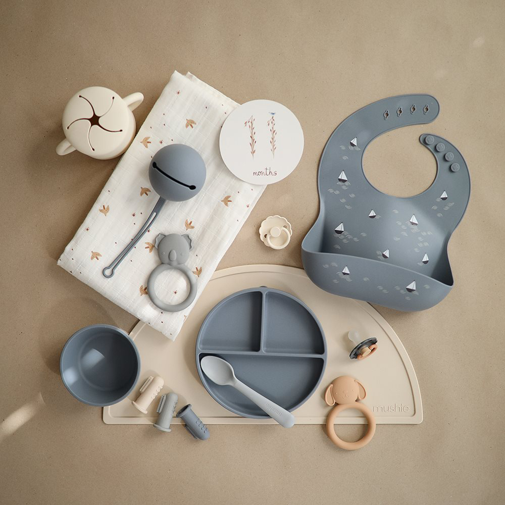 Mushie  Silikon Lätzchen  Boats