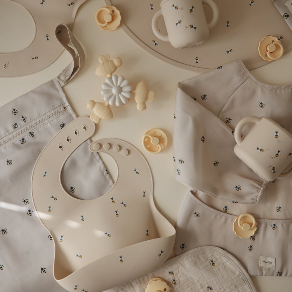 Mushie Trinkbecher mit Strohhalm Bees - Online MY SNOWFLAKE