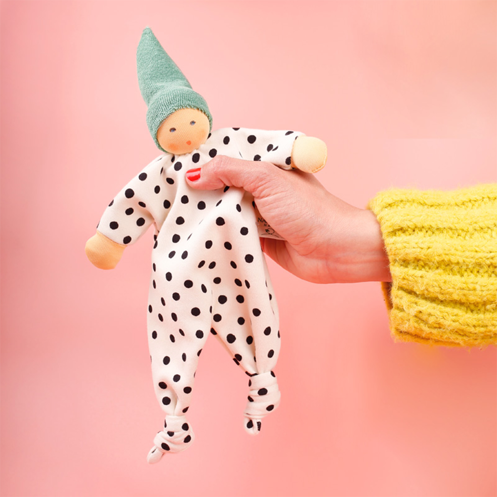Nanchen Natur 'Pünktchen' Sage Rattle Toy