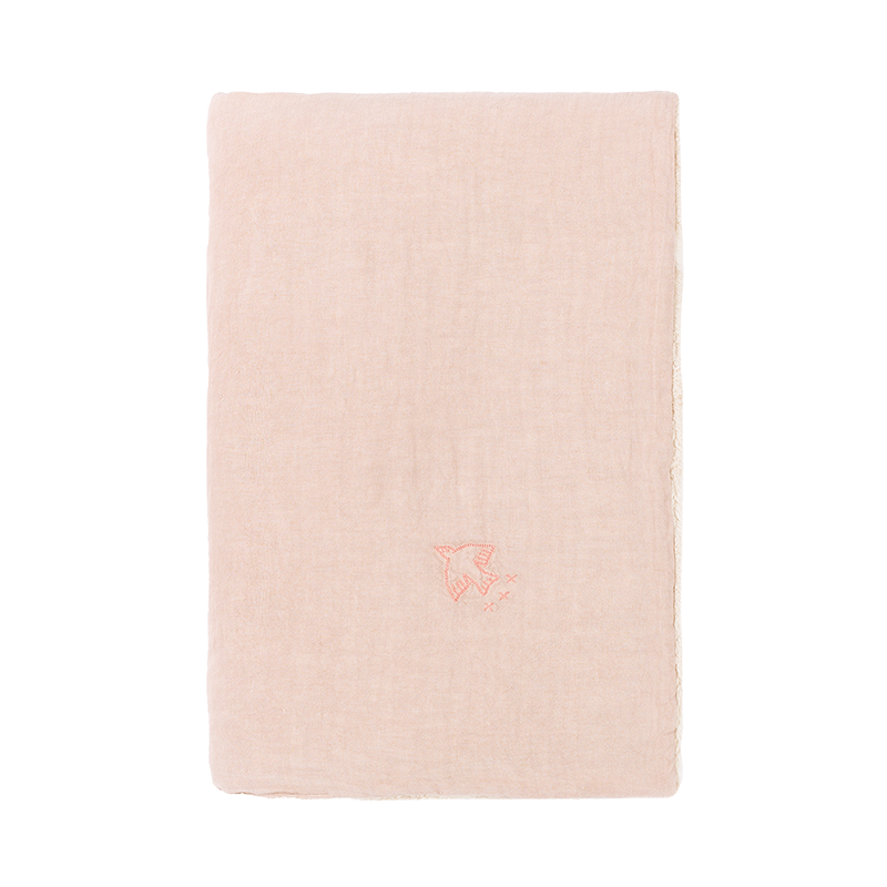 Nobodinoz Kuscheldecke in Rosa mit Stickerei. 