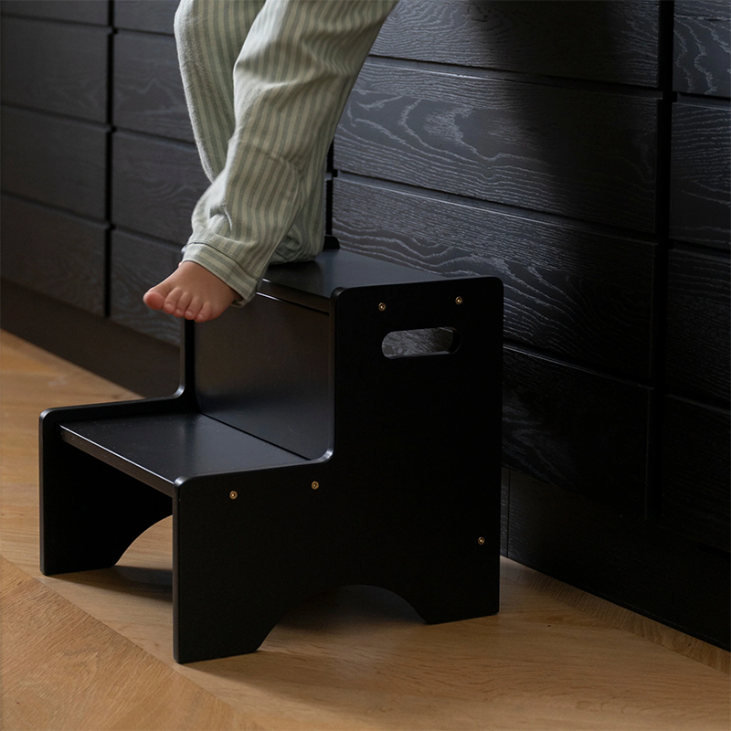 Nofred Tritthocker &#39;Form&#39; Black