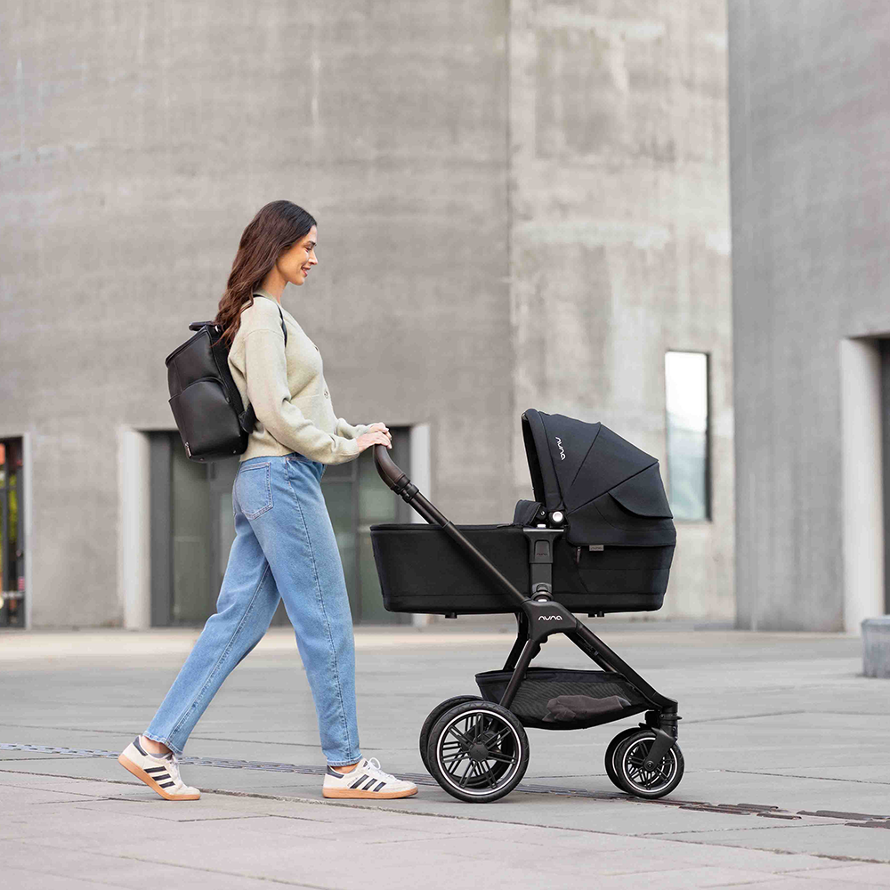 NUNA Triv lx  Caviar