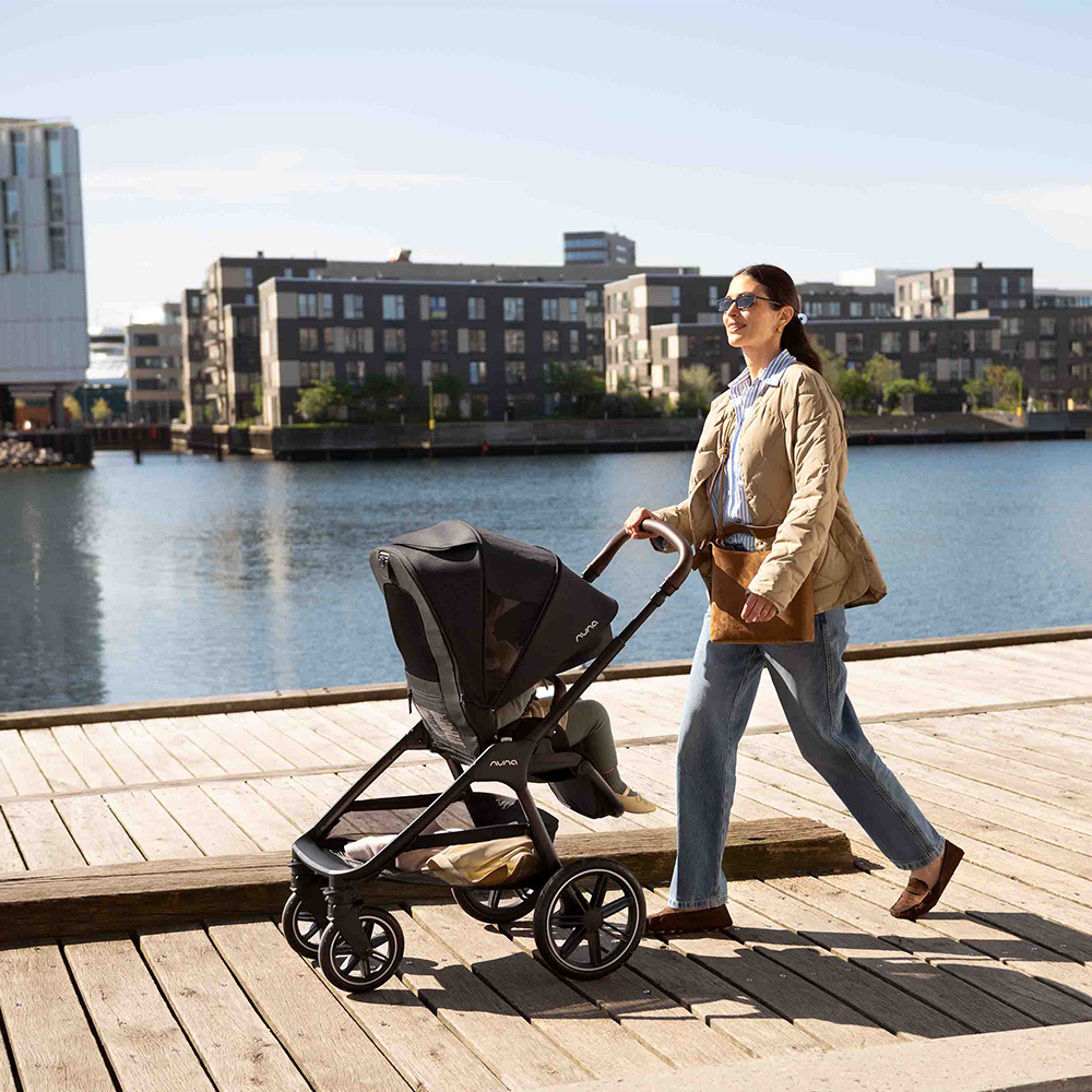 NUNA Triv lx  Caviar