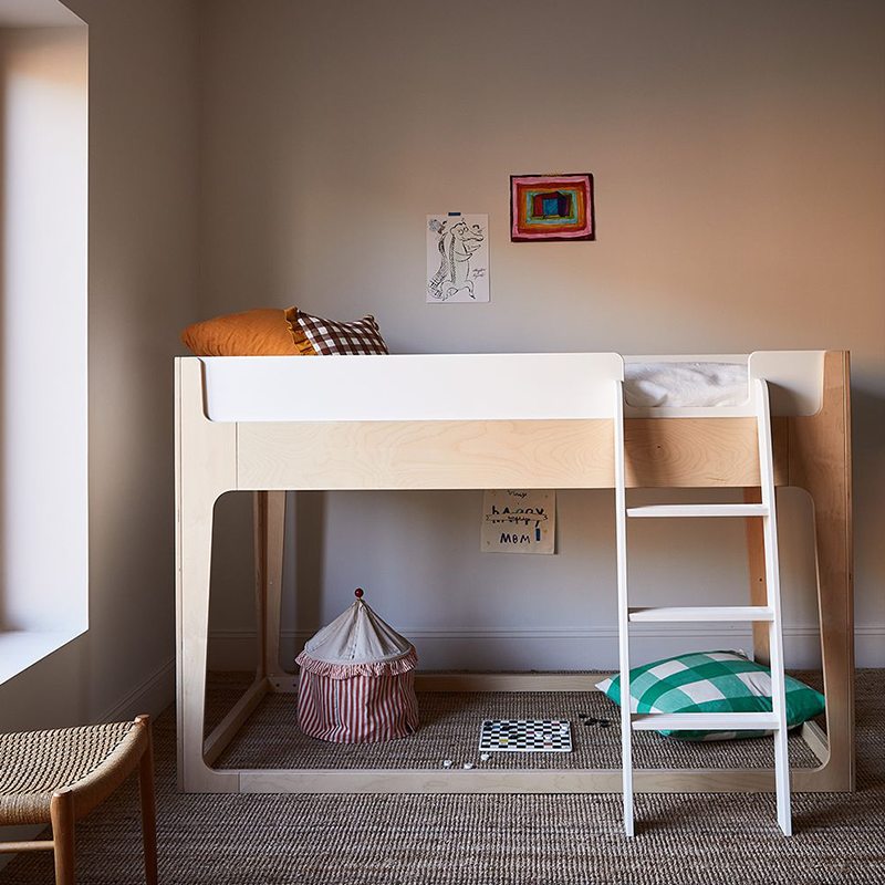 Oeuf NYC Nest Bett 'Perch' Weiss/Birke 90 x 200 cm