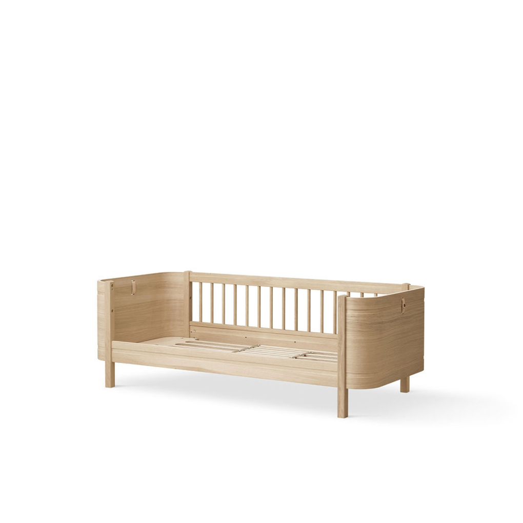 Oliver Furniture Conversion Kit Wood Mini+ Mid-high Loft Bed to Junior Bed Oak