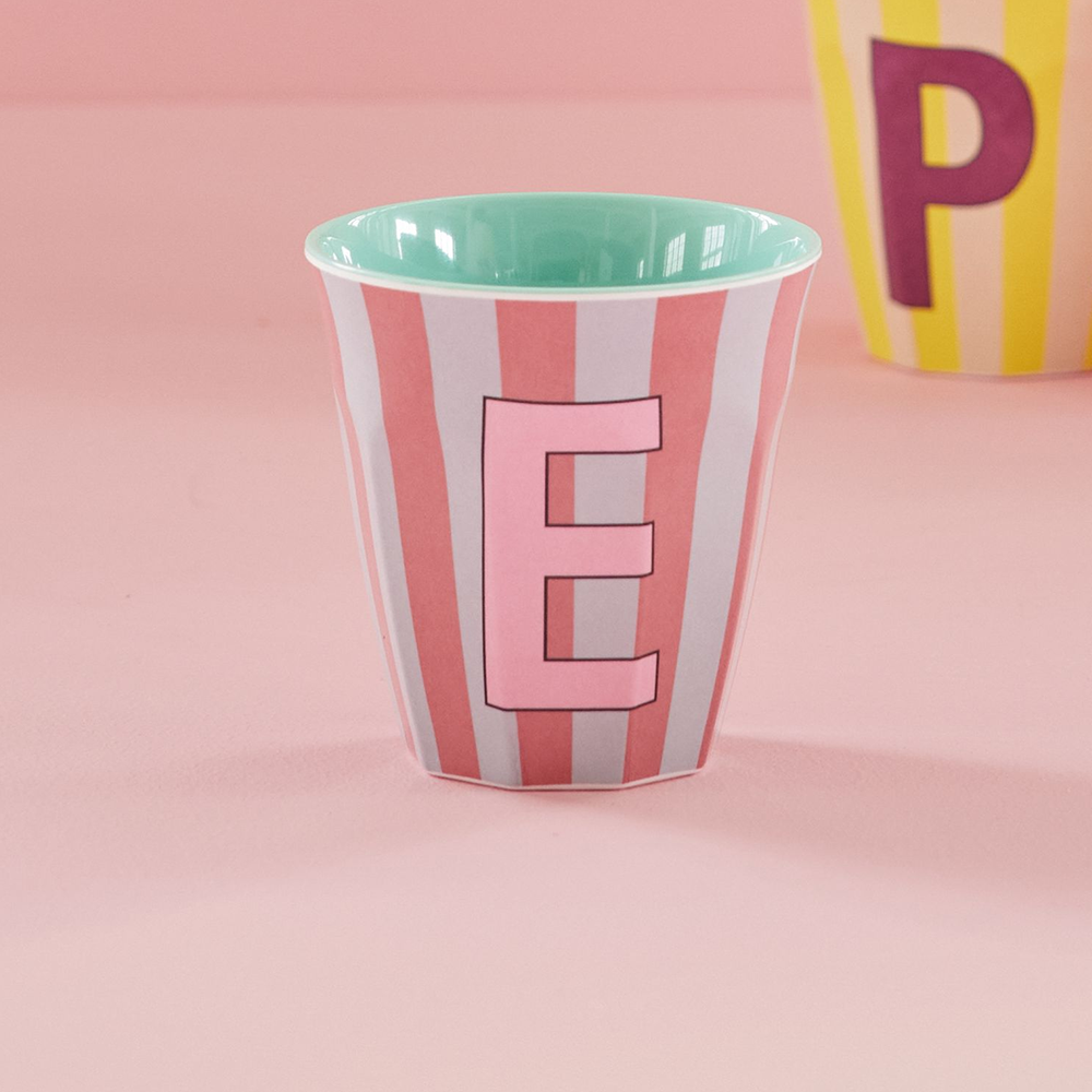 Rice  Melamin Becher Mittel 'Buchstabe E' Multicolor Stripes Mint - Online MY SNOWFLAKE