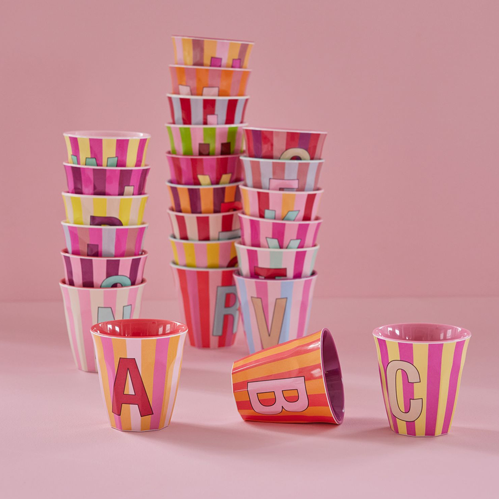 Rice  Melamin Becher Mittel 'Buchstabe J' Multicolor Stripes